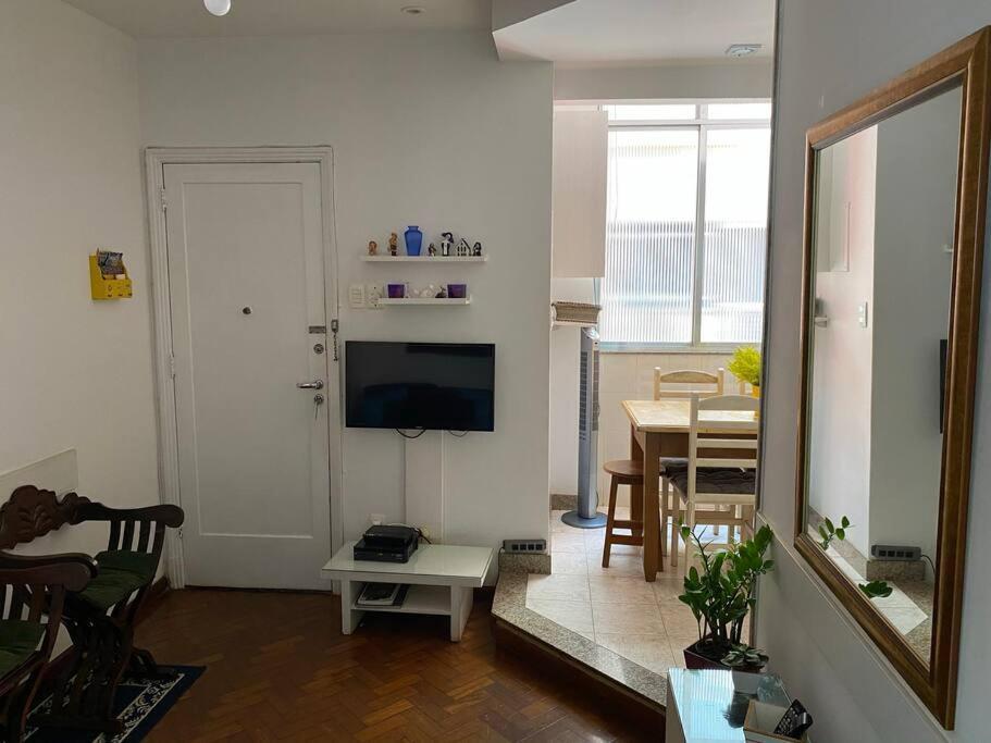 Charmoso Apartamento Na Av. Atlantica, Copacabana Rio de Janeiro Bagian luar foto